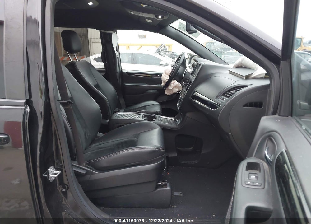 2018 DODGE GRAND CARAVAN SXT VIN: 2C4RDGCG4JR244349