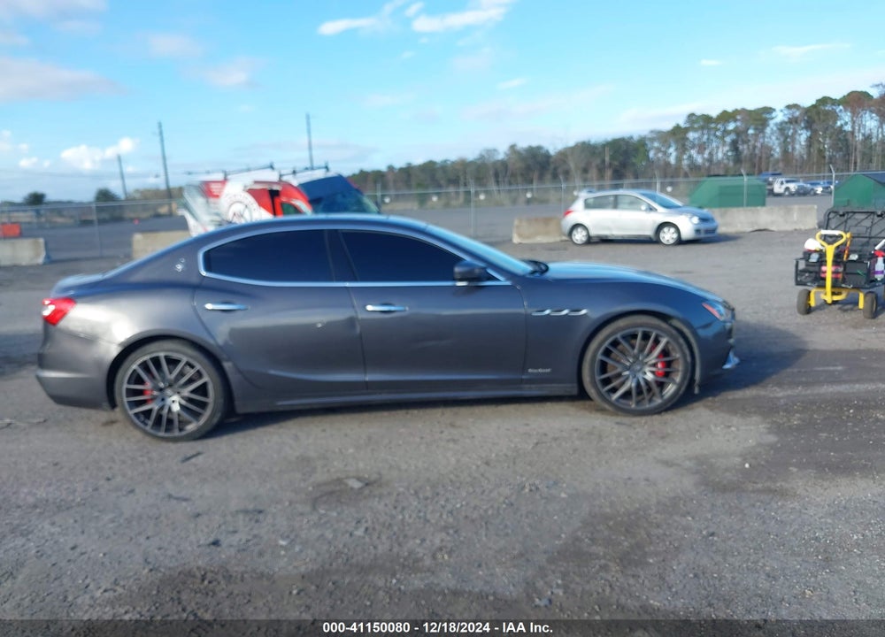 2018 MASERATI GHIBLI S GRANSPORT VIN: ZAM57YSS5J1277068