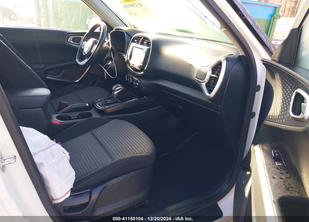2021 KIA SOUL VIN: KNDJ63AU8M7736994