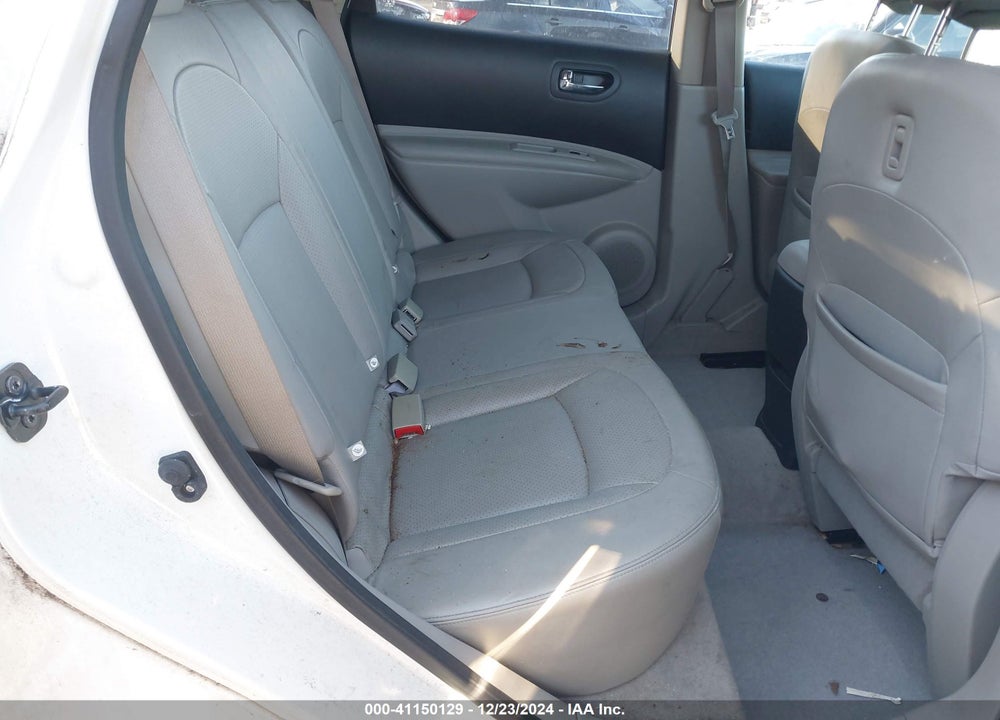 2013 NISSAN ROGUE SV W/SL PKG VIN: JN8AS5MT4DW528910