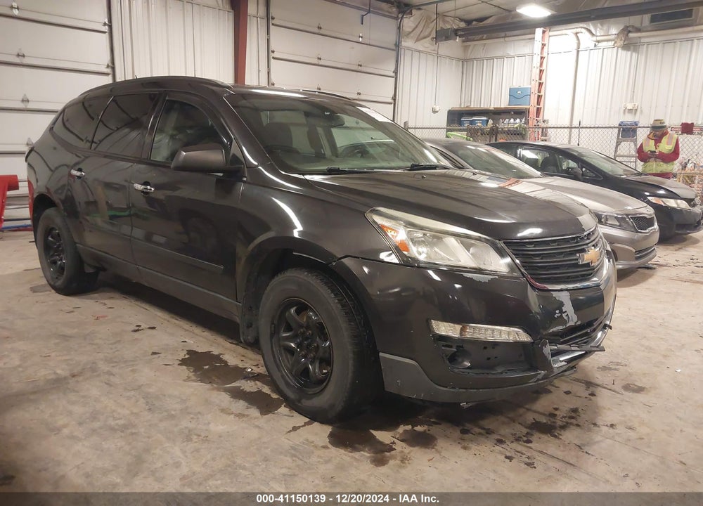 2015 CHEVROLET TRAVERSE LS VIN: 1GNKRFED3FJ376246