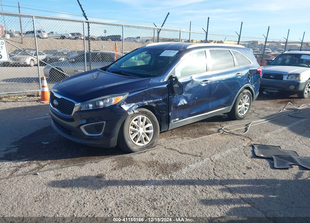 2018 KIA SORENTO 3.3L LX VIN: 5XYPGDA52JG396732