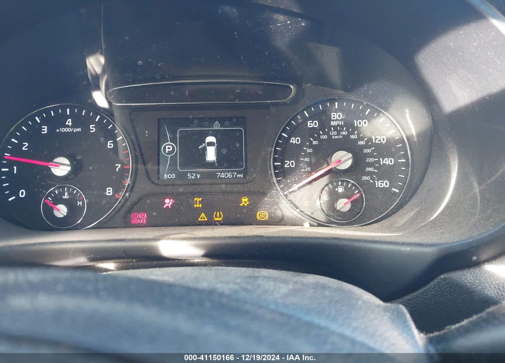 2018 KIA SORENTO 3.3L LX VIN: 5XYPGDA52JG396732
