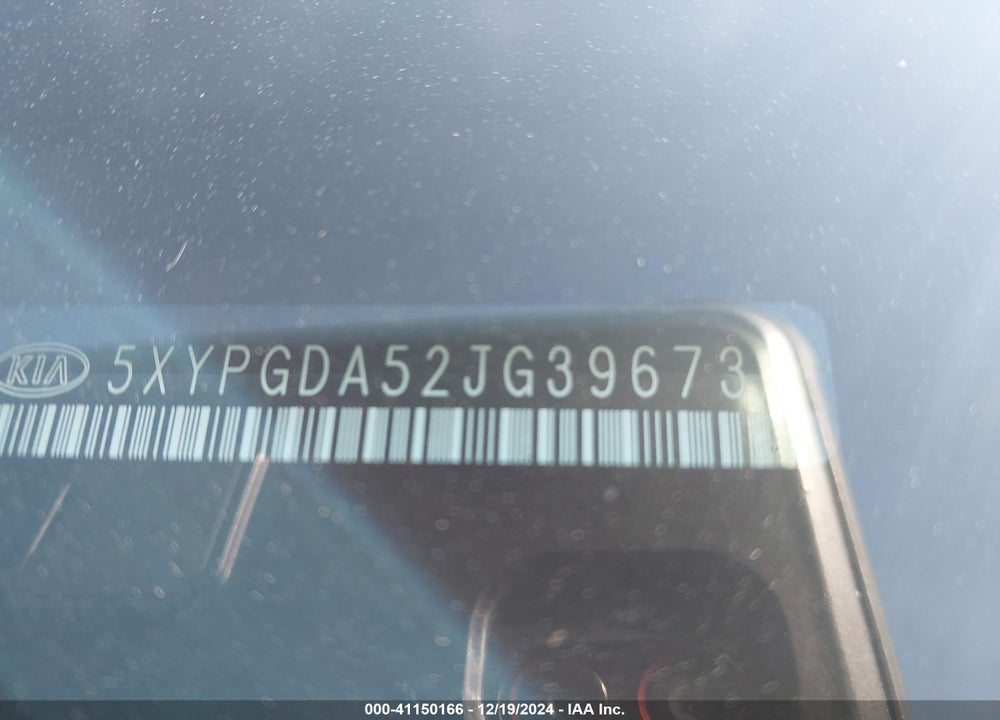 2018 KIA SORENTO 3.3L LX VIN: 5XYPGDA52JG396732