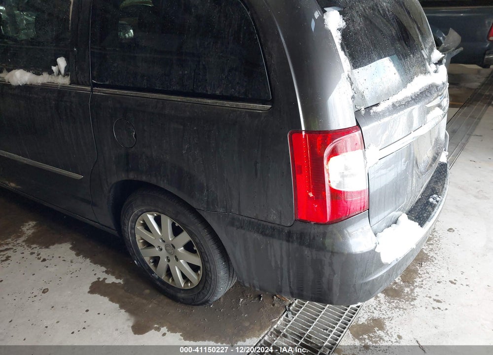 2016 CHRYSLER TOWN & COUNTRY TOURING VIN: 2C4RC1BG4GR199584