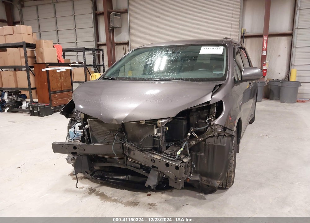 2019 TOYOTA SIENNA VIN: 5TDKZ3DC7KS001733