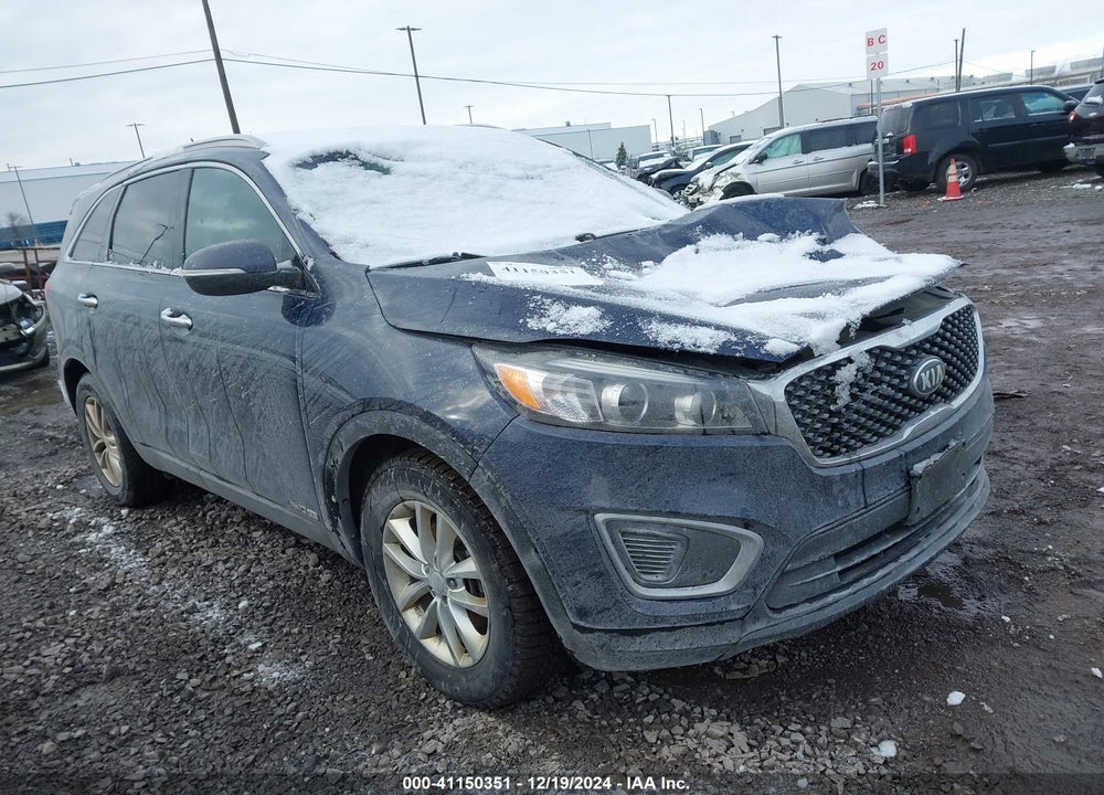 2017 KIA SORENTO 3.3L LX VIN: 5XYPGDA57HG308610