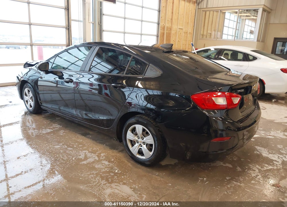 2017 CHEVROLET CRUZE VIN: 1G1BC5SM9H7202571