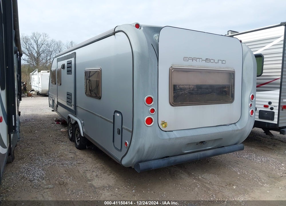 2011 UNDEFINED EARTHBOUND TRAVEL TRAILER - 30 FT VIN: 1E91E2923B2461139
