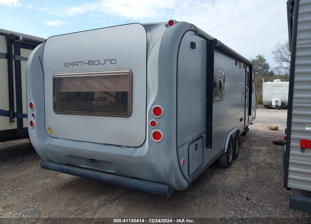 2011 UNDEFINED EARTHBOUND TRAVEL TRAILER - 30 FT VIN: 1E91E2923B2461139