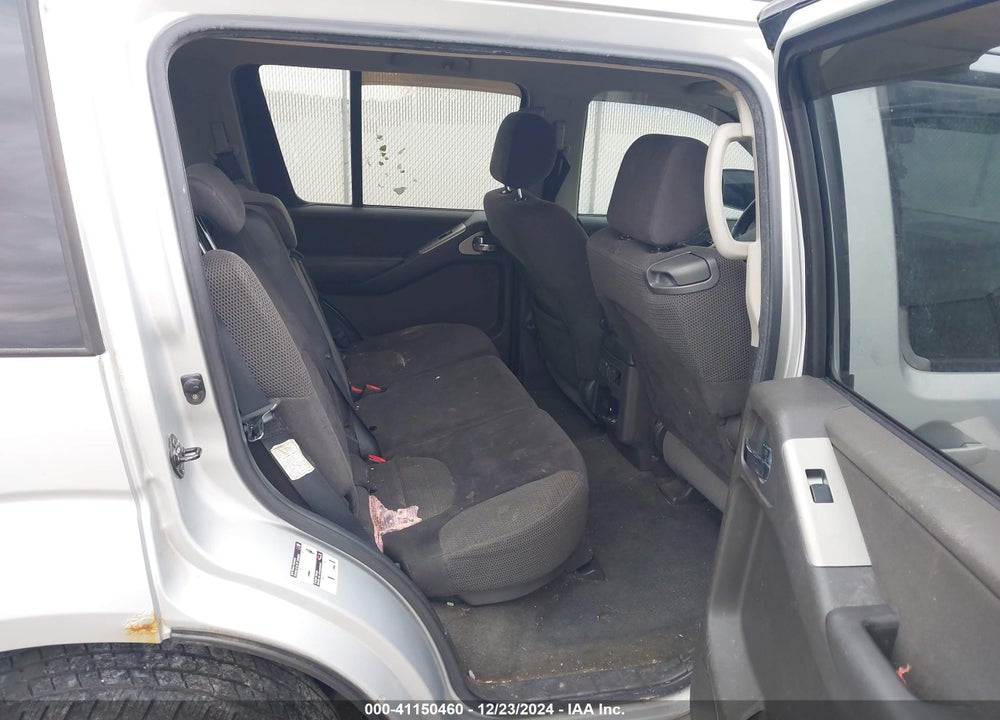 2005 NISSAN PATHFINDER SE VIN: 5N1AR18W25C785406