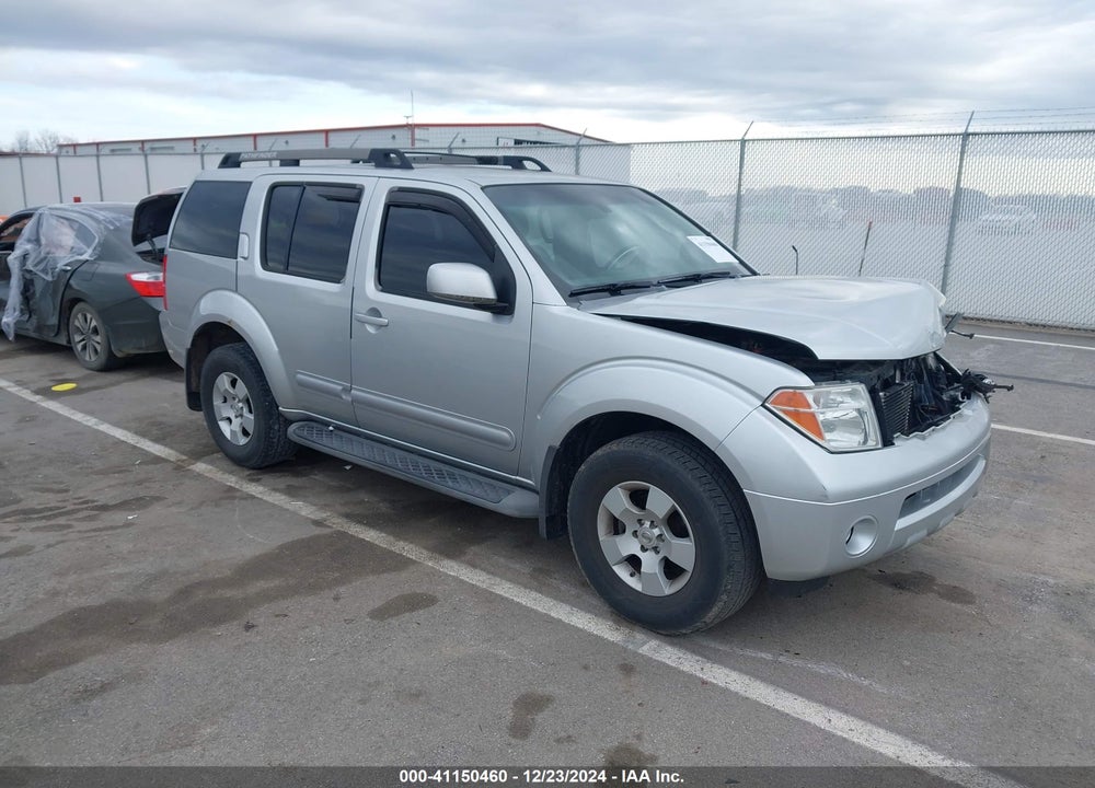 2005 NISSAN PATHFINDER SE VIN: 5N1AR18W25C785406