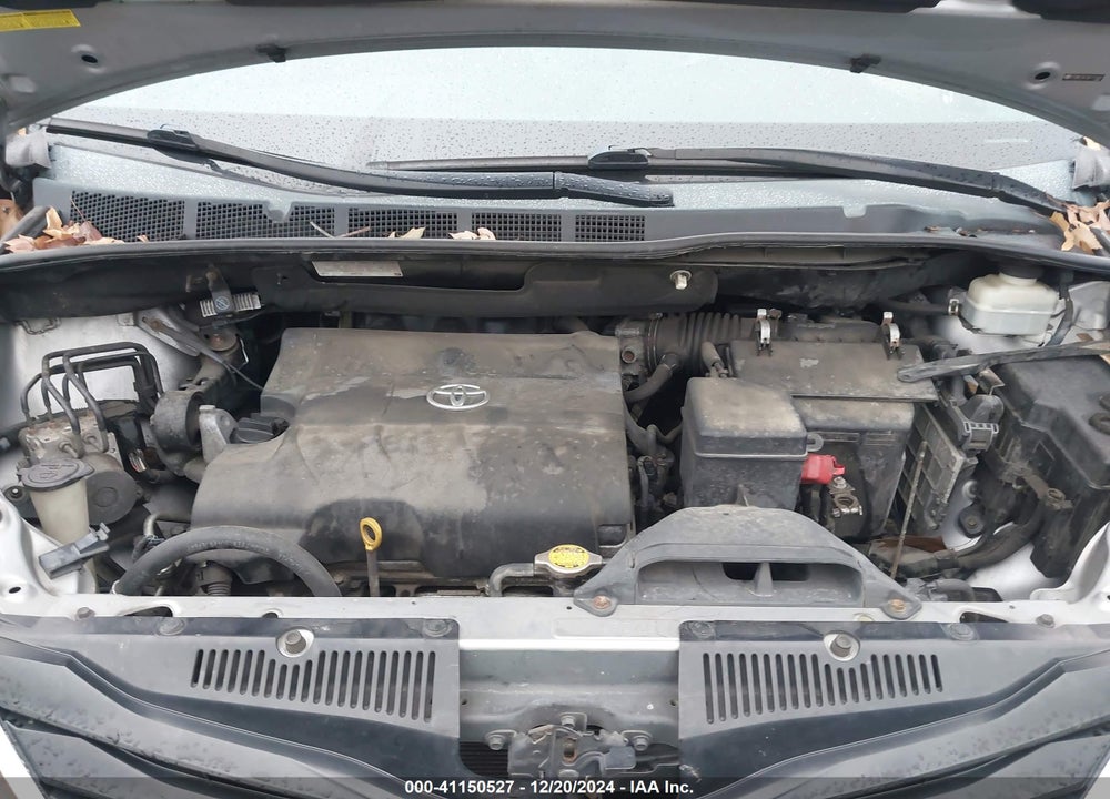 2011 TOYOTA SIENNA LE V6 VIN: 5TDKK3DC3BS111697