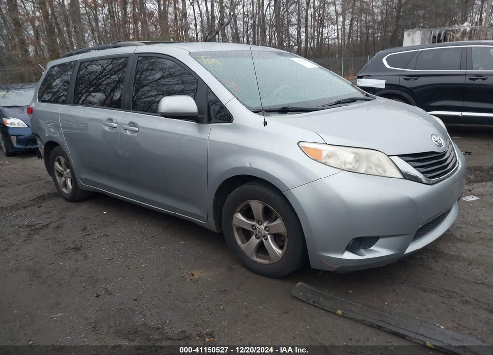 2011 TOYOTA SIENNA LE V6 VIN: 5TDKK3DC3BS111697