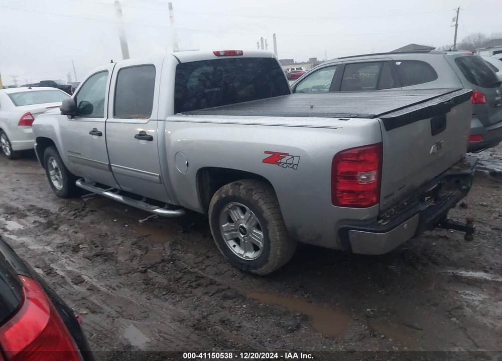 2011 CHEVROLET SILVERADO 1500 VIN: 3GCPKSE38BG271734