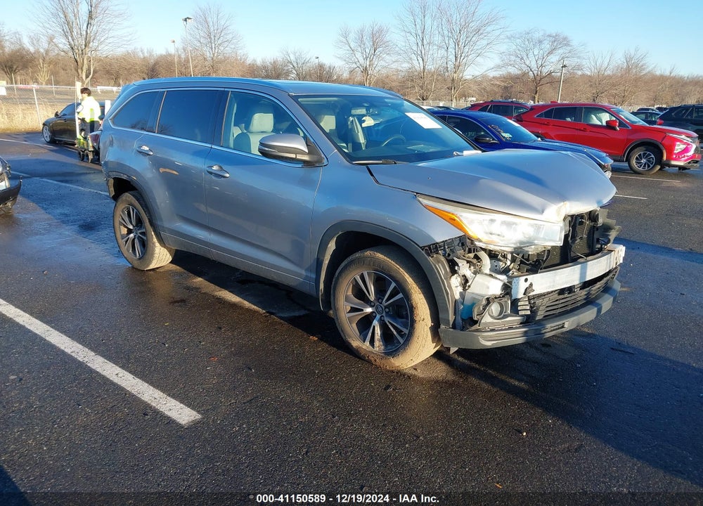 2016 TOYOTA HIGHLANDER XLE V6 VIN: 5TDJKRFH8GS294982