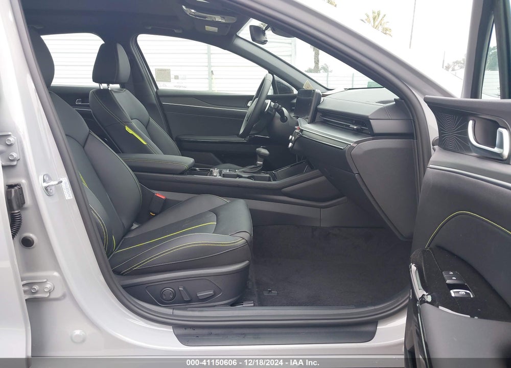 2025 KIA K5 GT VIN: KNAG44J83S5320785
