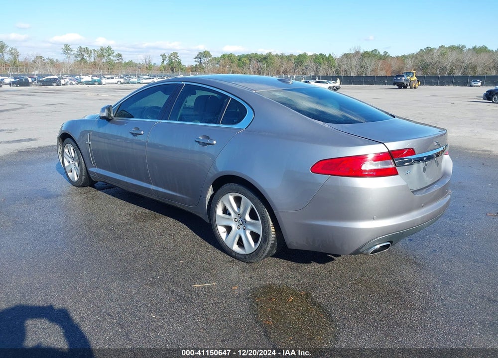 2009 JAGUAR XF VIN: SAJWA05B49HR42330