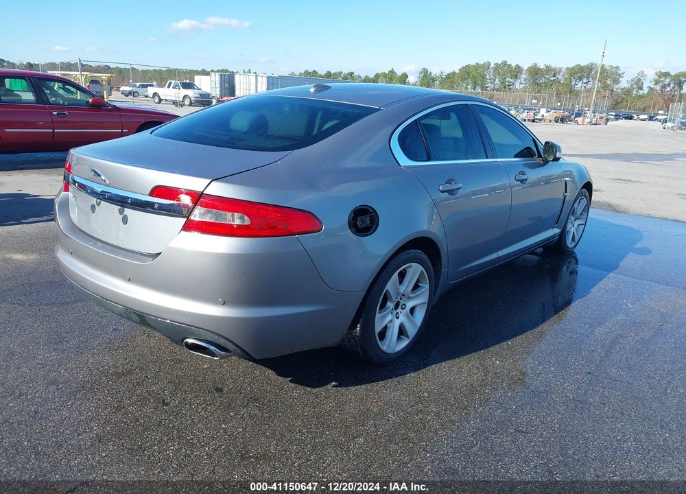 2009 JAGUAR XF VIN: SAJWA05B49HR42330
