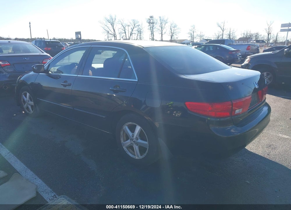 2005 HONDA ACCORD 2.4 EX VIN: 1HGCM56775A081777
