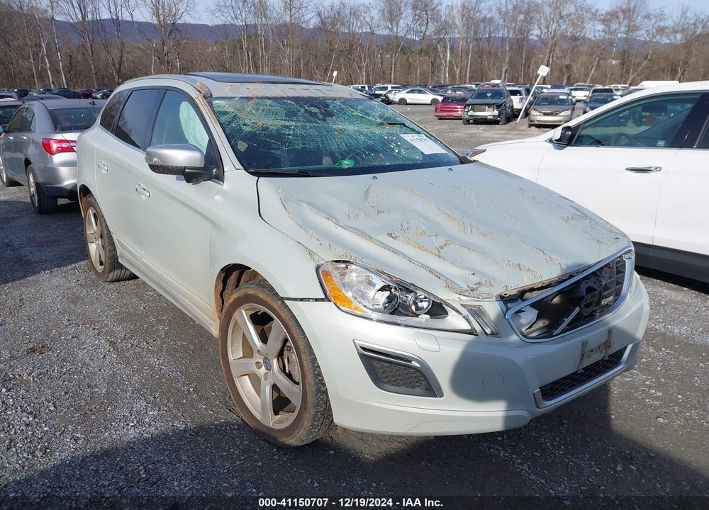 2013 VOLVO XC60 T6 VIN: YV4902DZ5D2409534