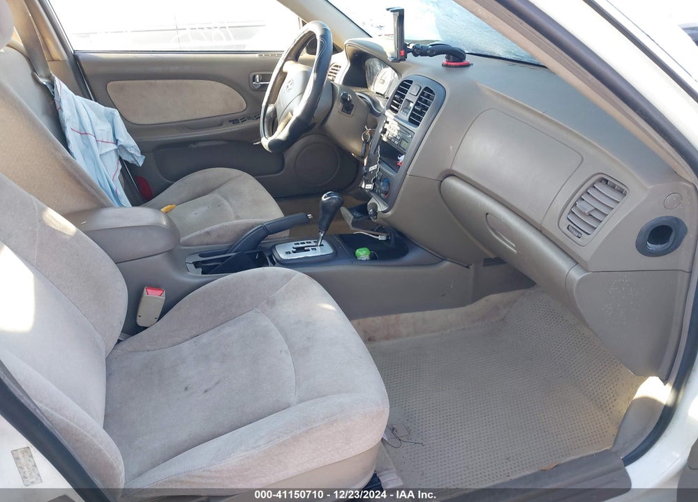 2005 HYUNDAI SONATA GL VIN: KMHWF25S85A175821