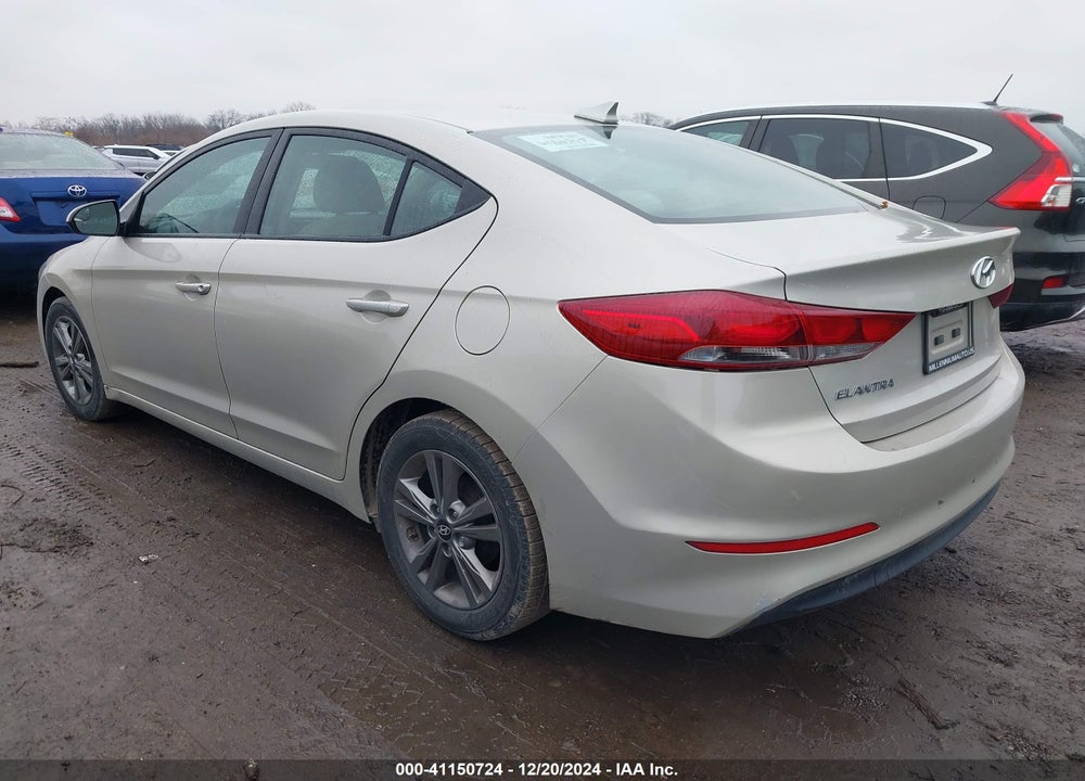2017 HYUNDAI ELANTRA SE VIN: 5NPD84LF0HH096664