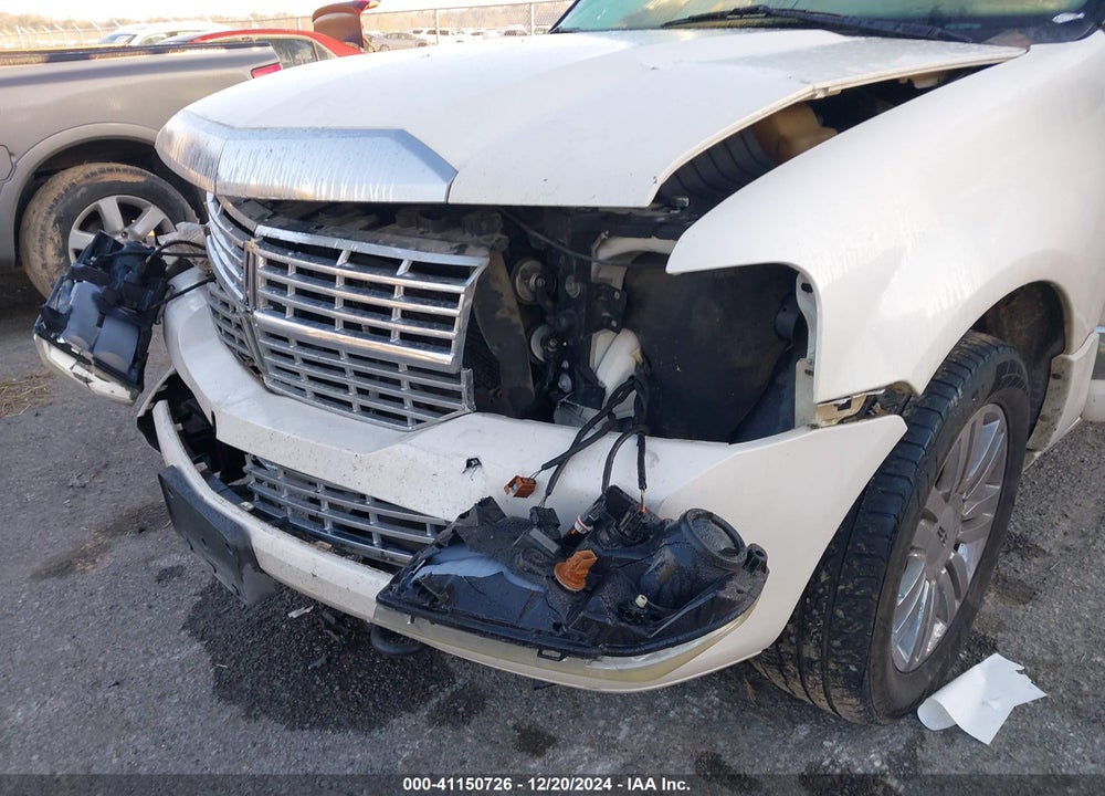 2007 LINCOLN NAVIGATOR ULTIMATE VIN: 5LMFU27567LJ00634