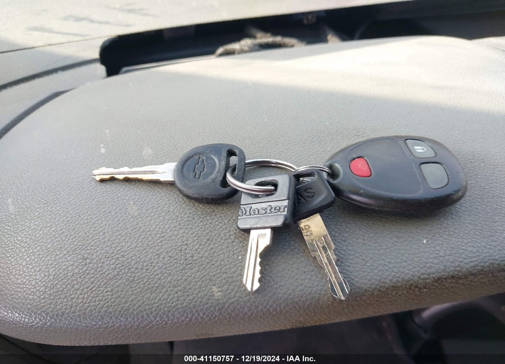 2008 CHEVROLET SILVERADO 1500 LS VIN: 3GCEC13C68G228004