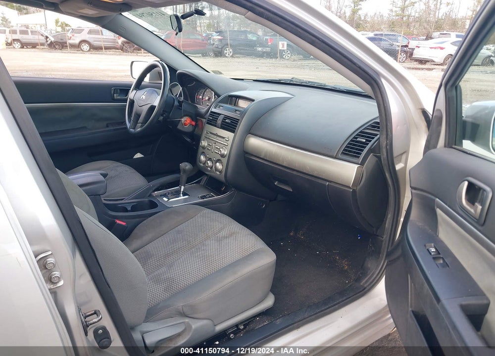 2011 MITSUBISHI GALANT VIN: 4A32B2FFXBE023668