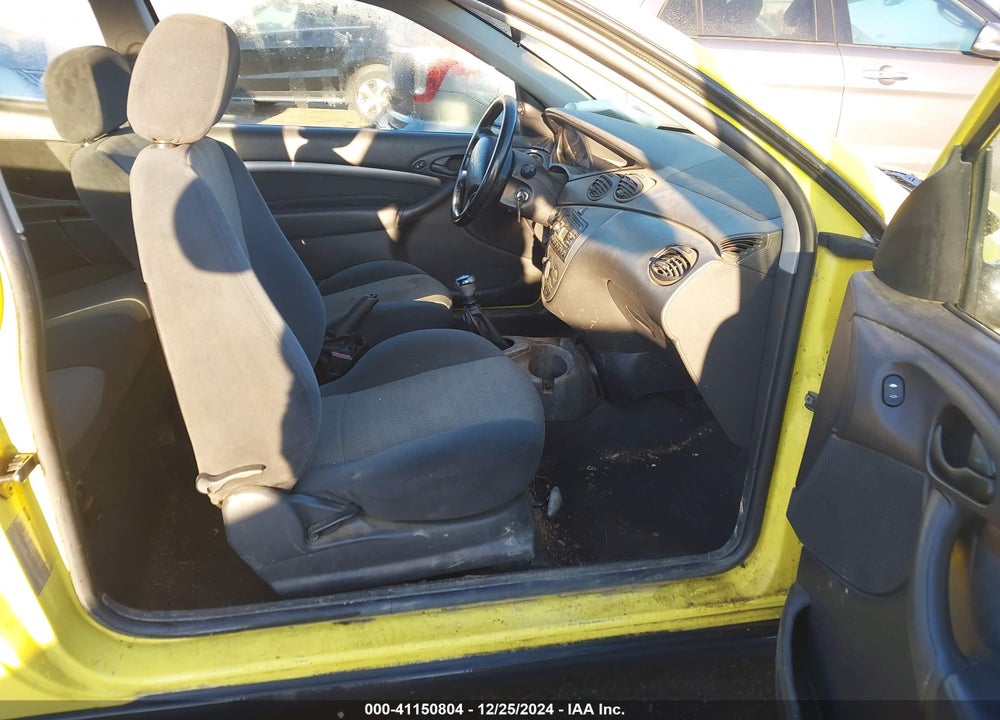 2001 FORD FOCUS ZX3 VIN: 3FAFP31321R229514