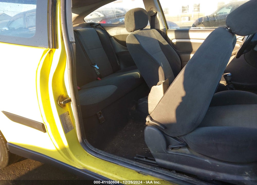 2001 FORD FOCUS ZX3 VIN: 3FAFP31321R229514