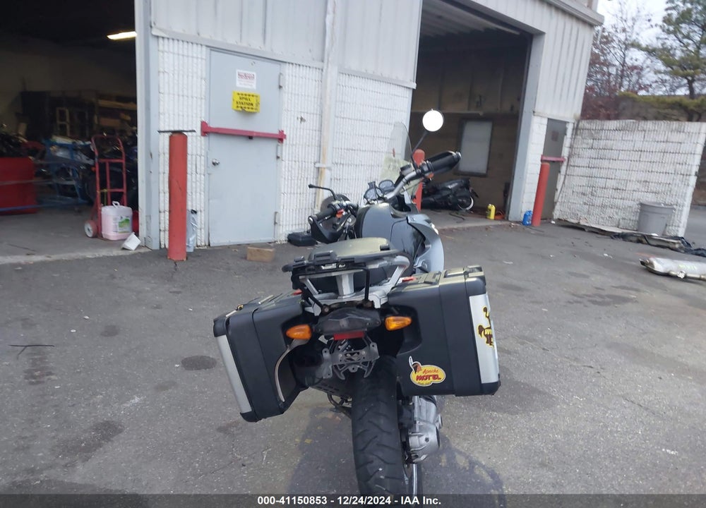 2005 BMW R1200 GS VIN: WB10317A95ZL76739