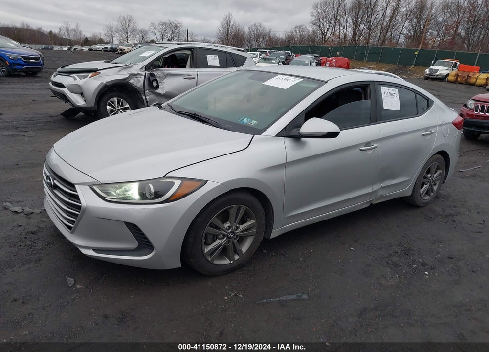 2018 HYUNDAI ELANTRA VIN: 5NPD84LF7JH235713