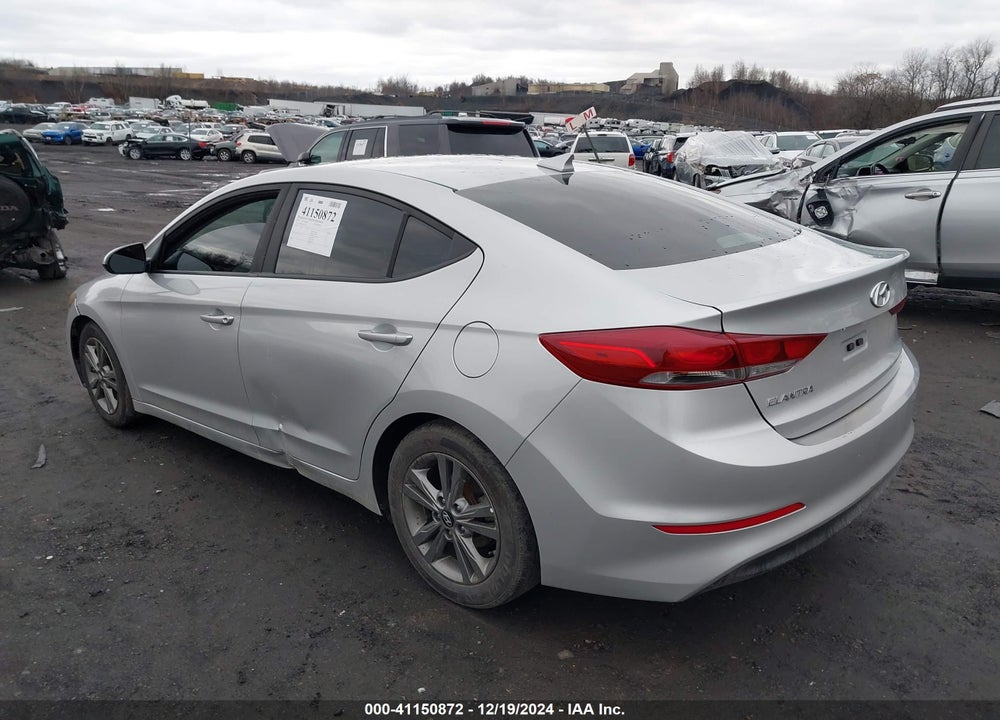 2018 HYUNDAI ELANTRA VIN: 5NPD84LF7JH235713