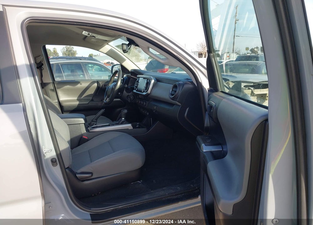 2021 TOYOTA TACOMA SR5 V6 VIN: 3TMDZ5BN7MM104646