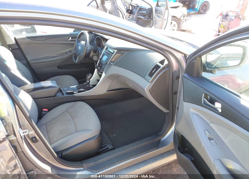 2014 HYUNDAI SONATA VIN: 5NPEB4AC4EH910499