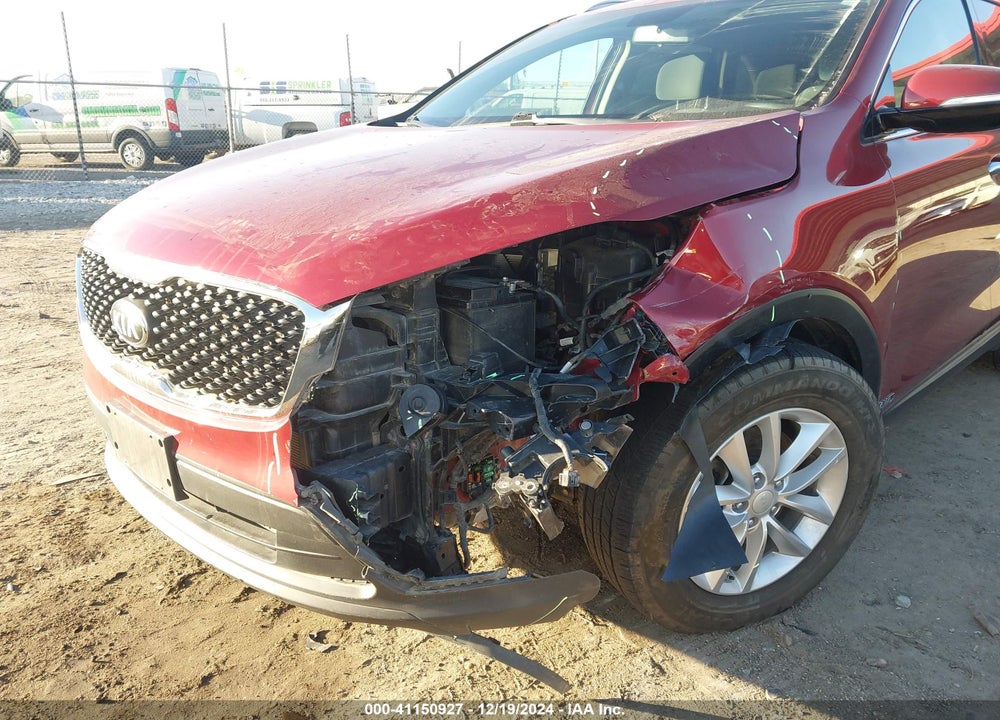 2017 KIA SORENTO 2.4L LX VIN: 5XYPGDA34HG303511