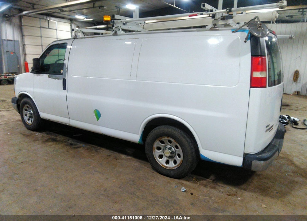 2011 CHEVROLET EXPRESS 1500 WORK VAN VIN: 1GCSHAF42B1172724