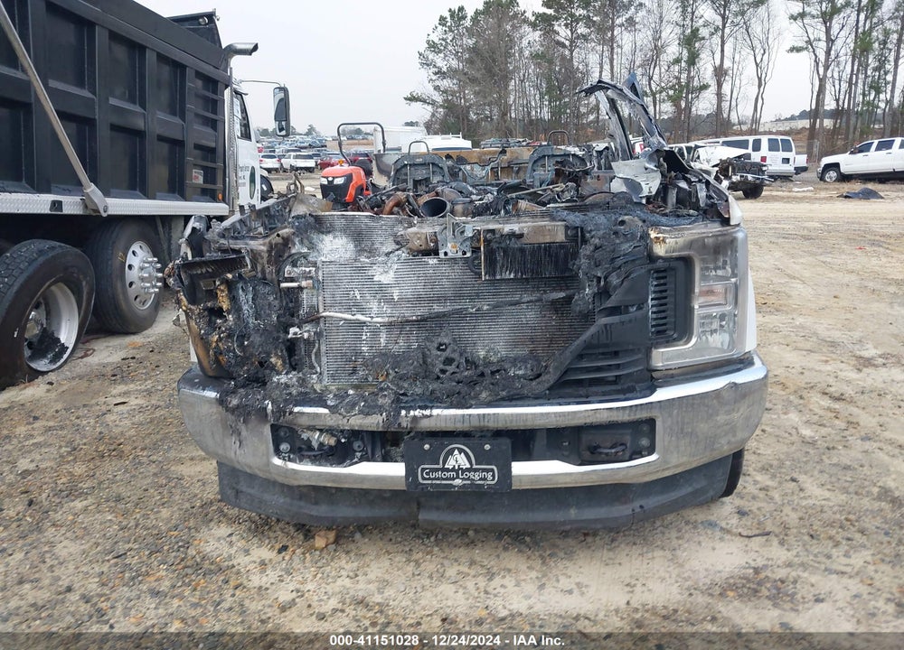 2018 FORD F-350 CHASSIS XL VIN: 1FD8W3FT0JEB69519