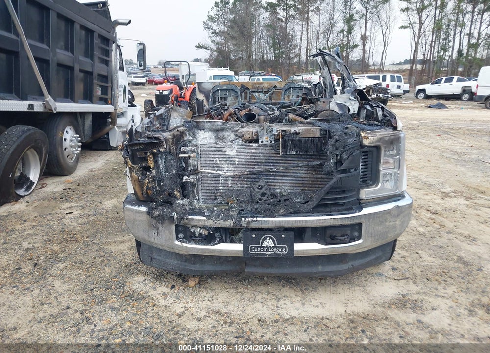 2018 FORD F-350 CHASSIS XL VIN: 1FD8W3FT0JEB69519