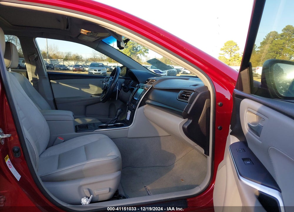 2015 TOYOTA CAMRY HYBRID XLE VIN: 4T1BD1FK3FU154629
