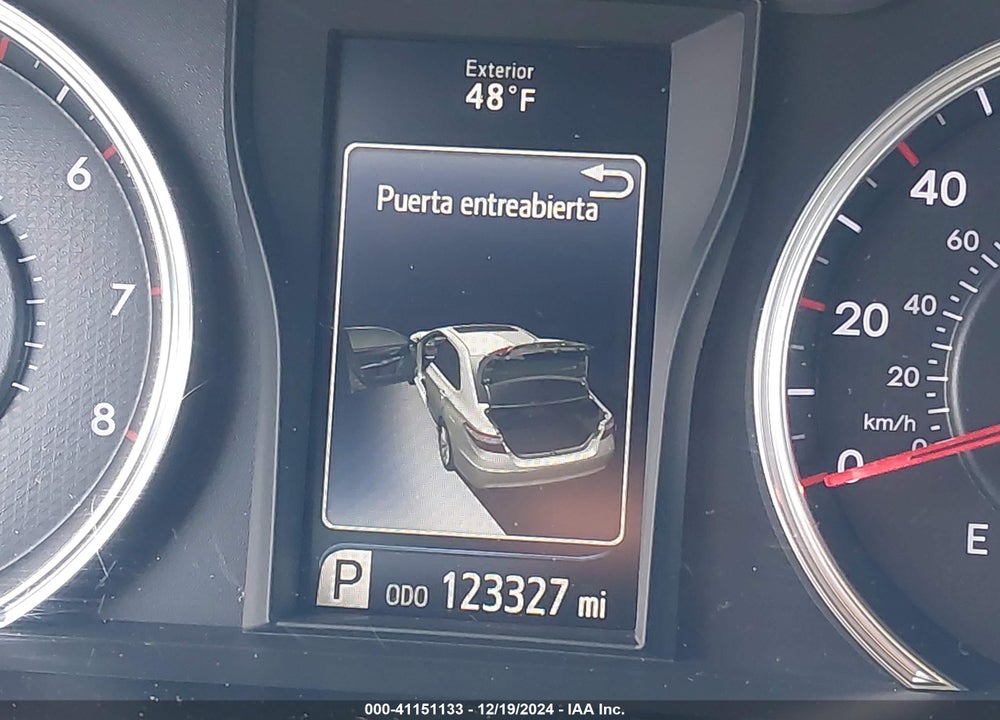 2017 TOYOTA CAMRY SE VIN: 4T1BF1FK7HU405844