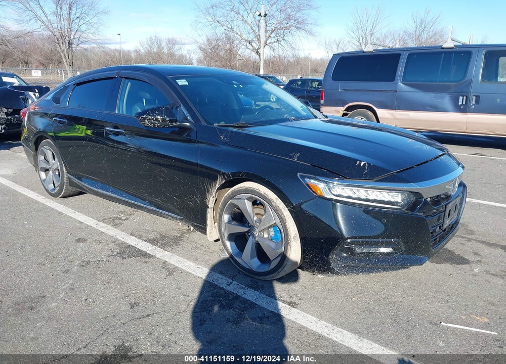 2018 HONDA ACCORD VIN: 1HGCV1F90JA000538