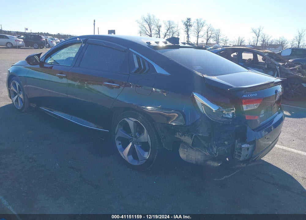 2018 HONDA ACCORD VIN: 1HGCV1F90JA000538