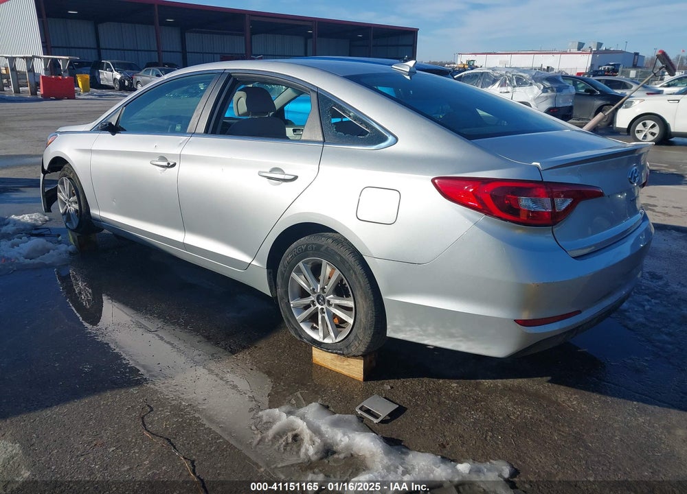 2017 HYUNDAI SONATA VIN: 5NPE24AF5HH563084