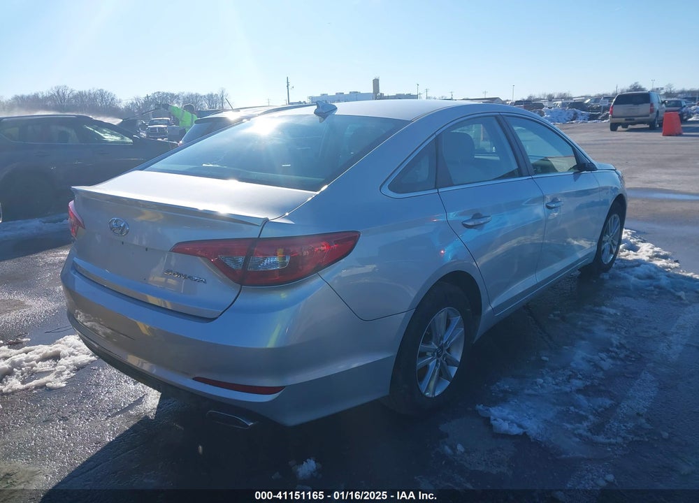 2017 HYUNDAI SONATA VIN: 5NPE24AF5HH563084