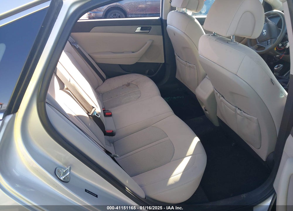 2017 HYUNDAI SONATA VIN: 5NPE24AF5HH563084