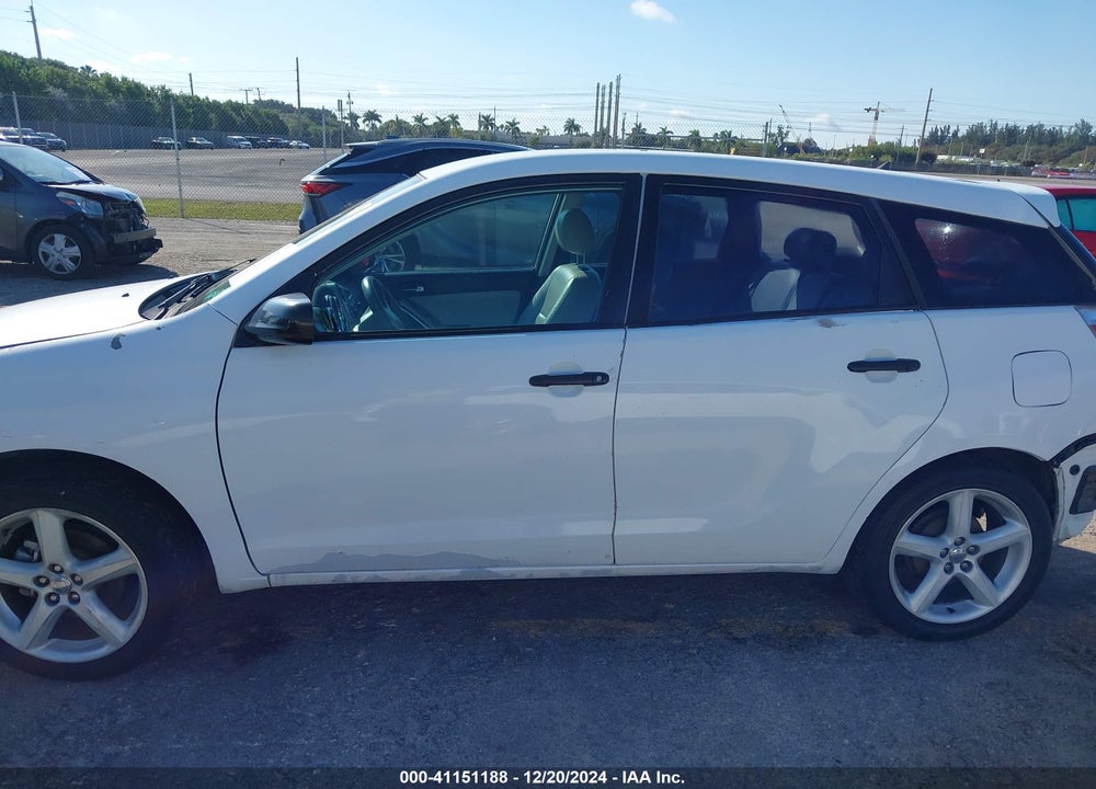 2005 TOYOTA MATRIX VIN: 2T1KR32E75C552391