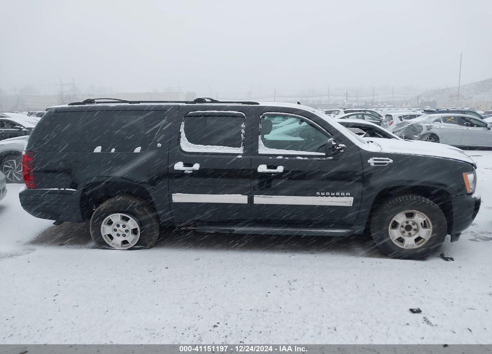 2013 CHEVROLET SUBURBAN VIN: 1GNSKJE71DR133731